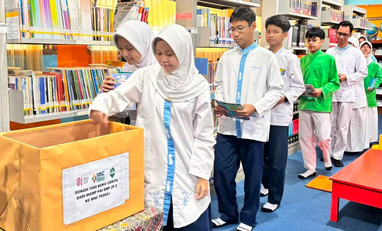 MGMP PAI dan Budi Pekerti SMP Jakpus Donasikan 1.000 Buku Cerita ke MNC Peduli